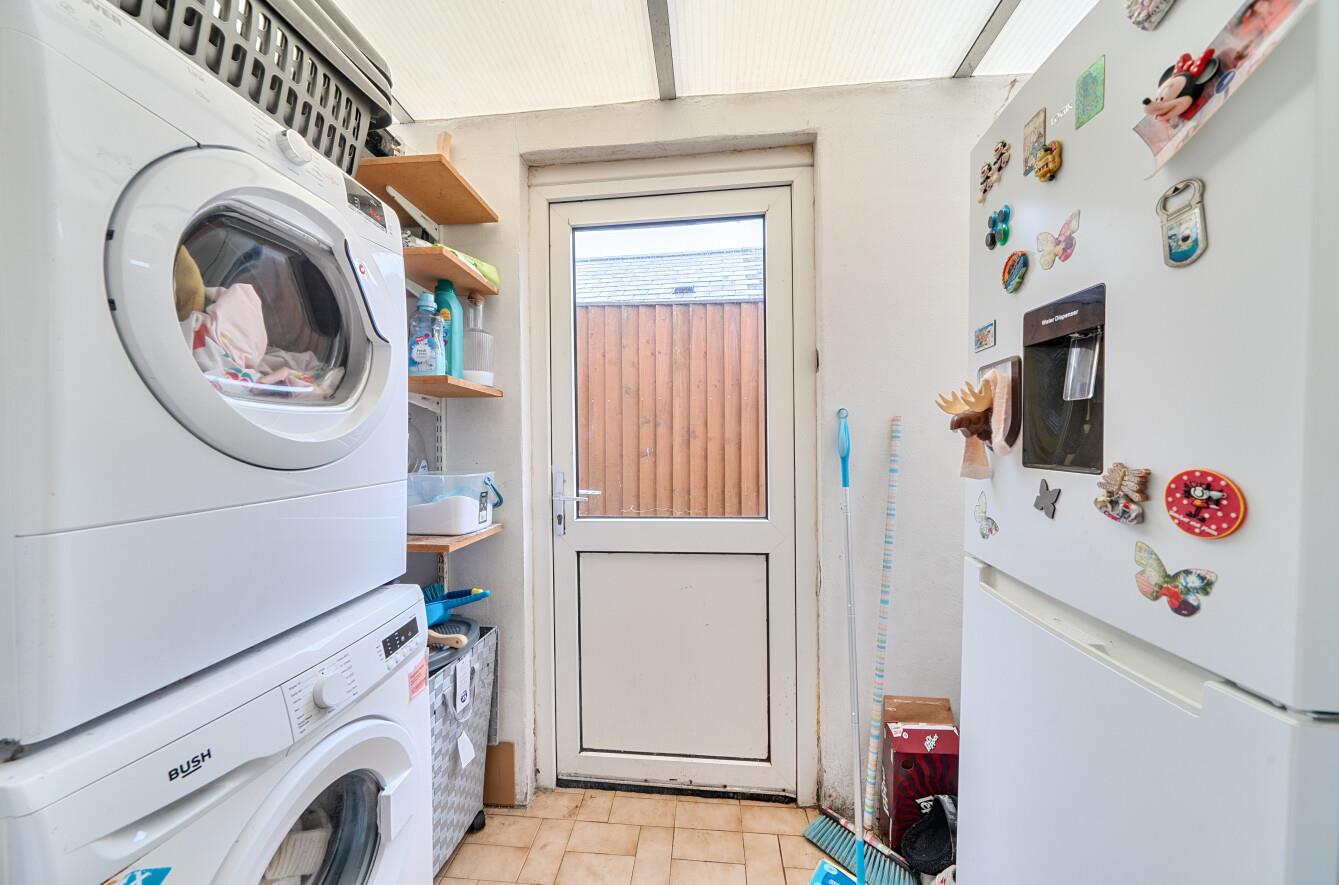 Heol Tregoning, Llanelli, SA15 2BD